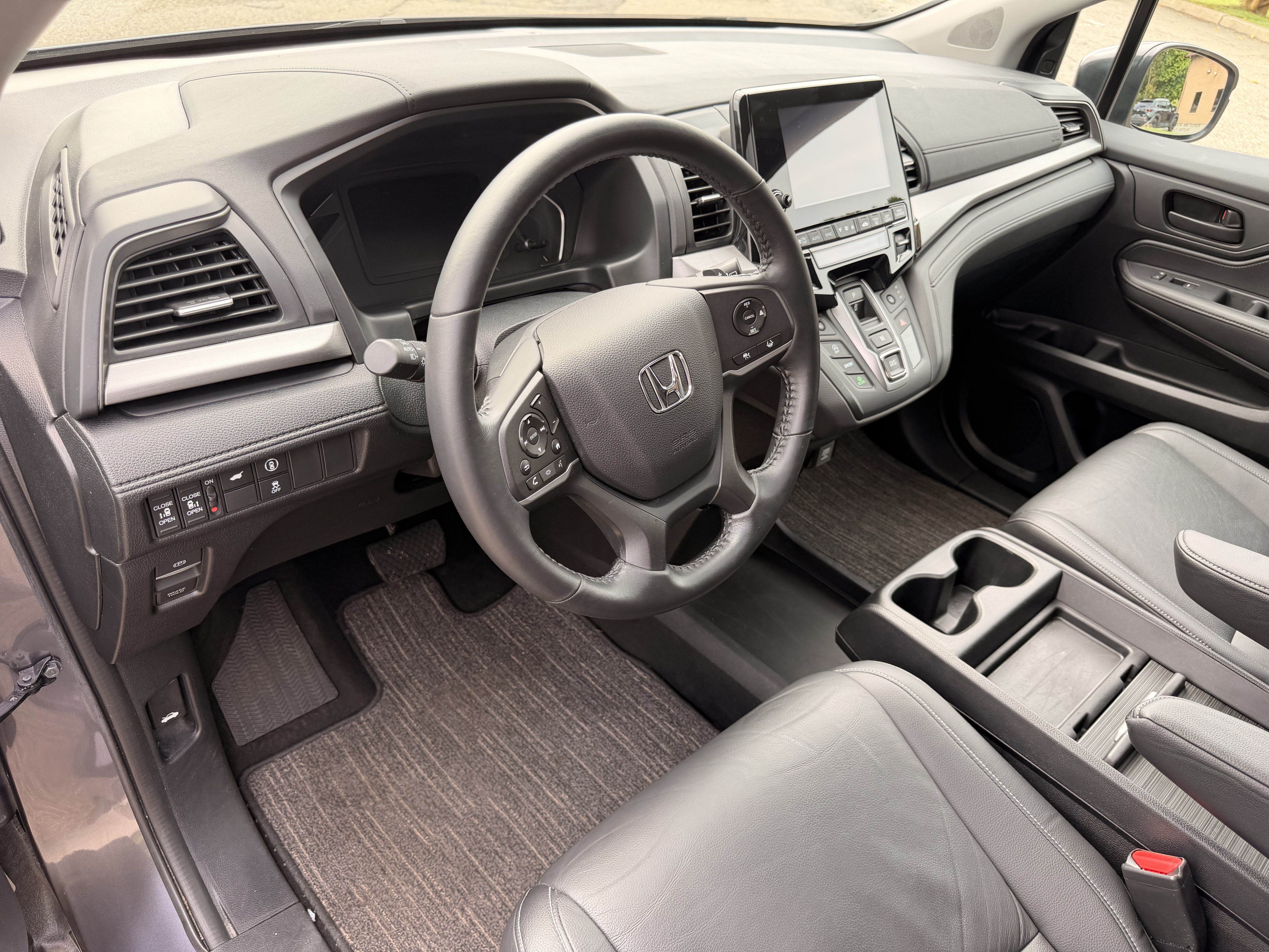 Used 2024 Honda Odyssey EX-L image 12