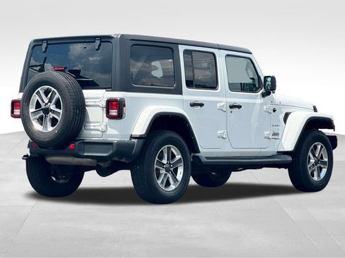 Used 2021 Jeep Wrangler Unlimited Sahara w/ Uconnect 4C Nav & Sound Group AWD/4WD image 7