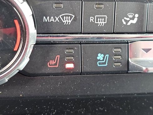 Used 2022 Ford F250 Limited w/ FX4 Off-Road Package image 17