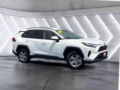 Used 2025 Toyota RAV4 XLE w/ Weather Package