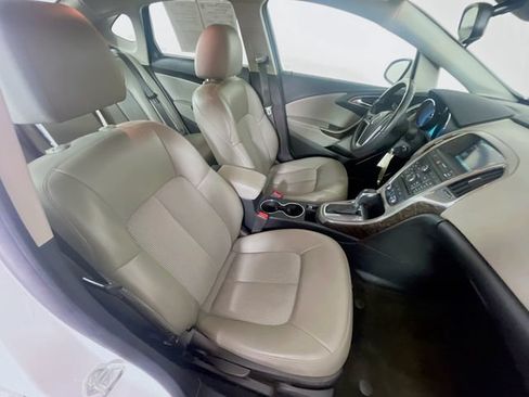 Used 2016 Buick Verano FWD image 26