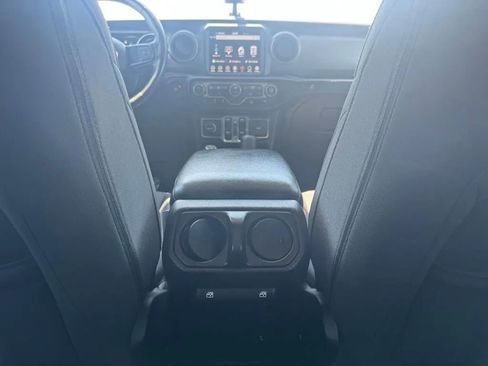 Used 2022 Jeep Wrangler Unlimited Sport AWD/4WD image 20