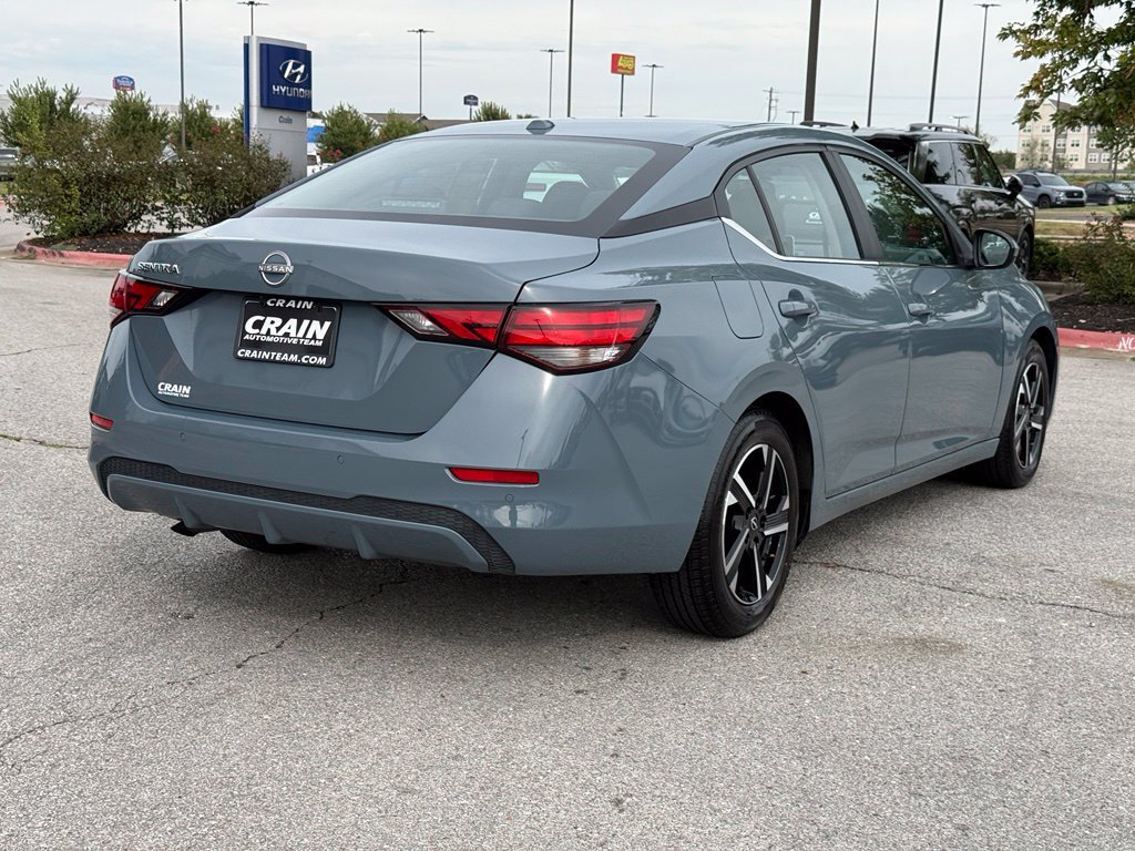 Used 2025 Nissan Sentra SV FWD image 7