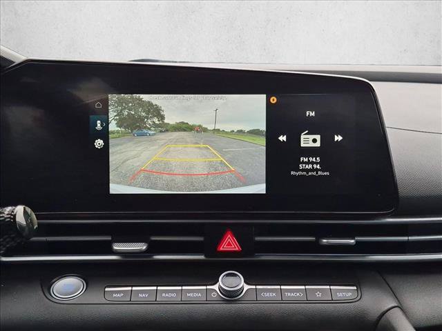 Used 2025 Hyundai Elantra Limited FWD image 14