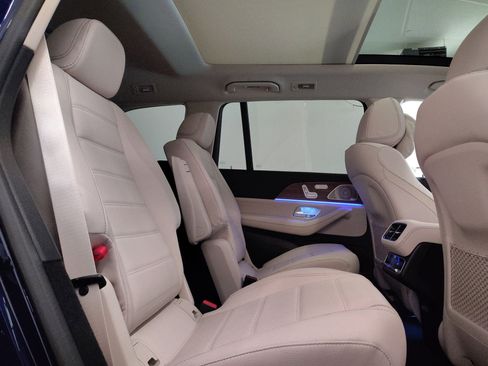 New 2026 Mercedes-Benz GLS 450 4MATIC image 30