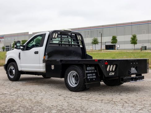 Used 2019 Ford F350 XL w/ Power Equipment Group RWD image 5