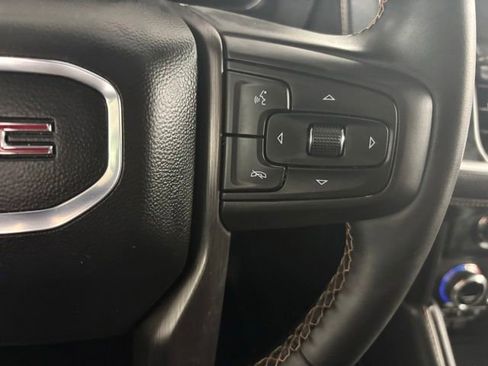 Used 2024 GMC Yukon AT4 w/ Technology Package AWD/4WD image 29