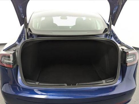 Used 2022 Tesla Model 3 Long Range AWD/4WD image 17