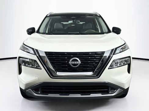Used 2023 Nissan Rogue SL FWD image 2