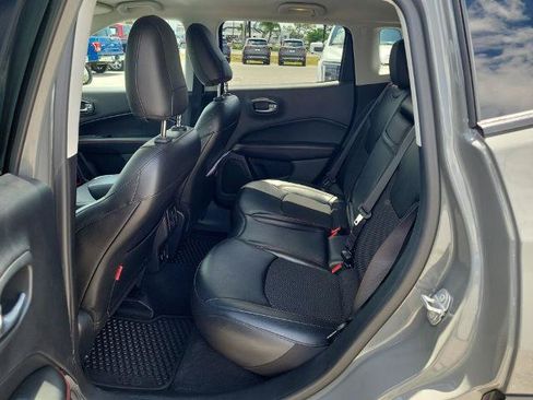 Used 2020 Jeep Compass Trailhawk w/ Cold Weather Group AWD/4WD image 12