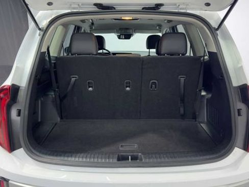 Used 2023 Kia Telluride S FWD image 38
