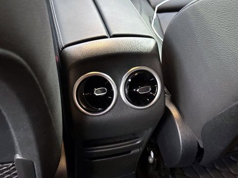 Certified 2025 Mercedes-Benz GLB 250 image 15