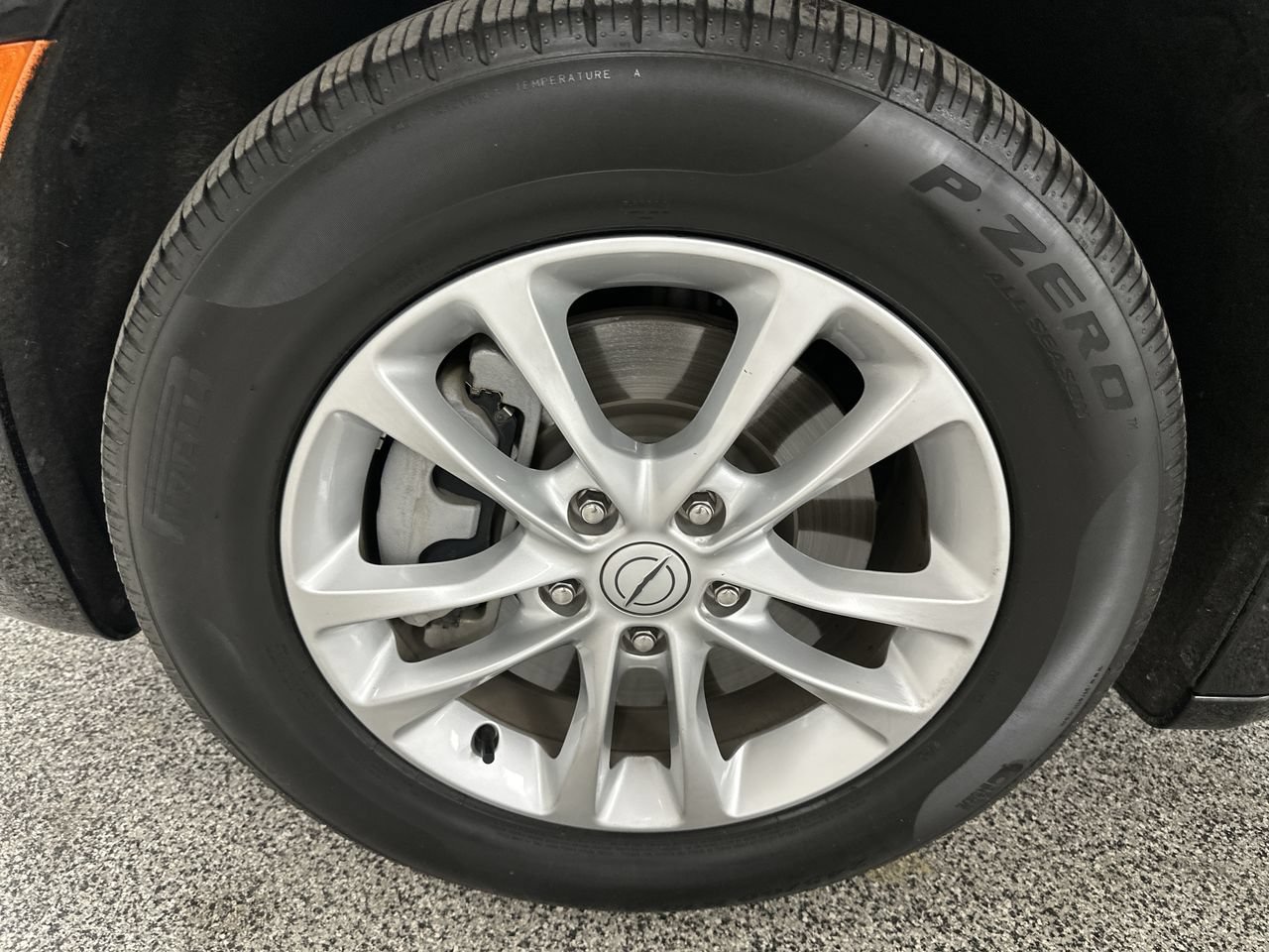 Used 2026 Chrysler Pacifica Select AWD/4WD image 16
