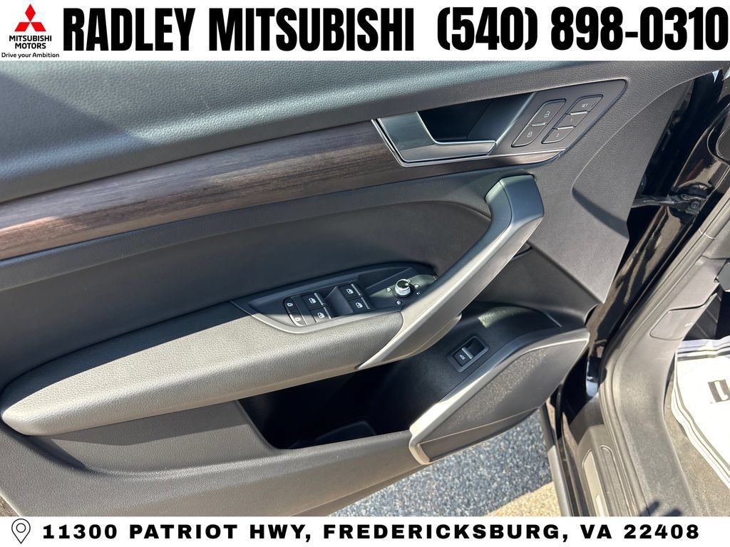 Used 2023 Audi Q5 2.0T Premium w/ Convenience Package AWD/4WD image 5