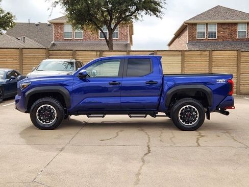 Used 2024 Toyota Tacoma TRD Off-Road image 12