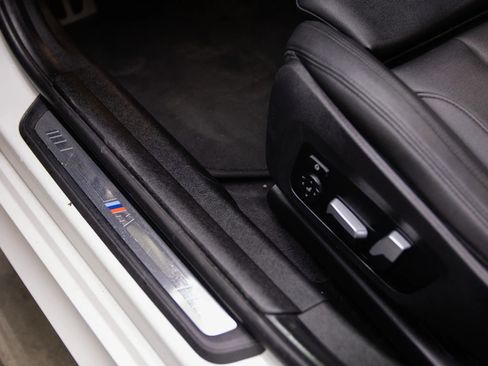 Used 2020 BMW 330i Sedan w/ M Sport Package image 20