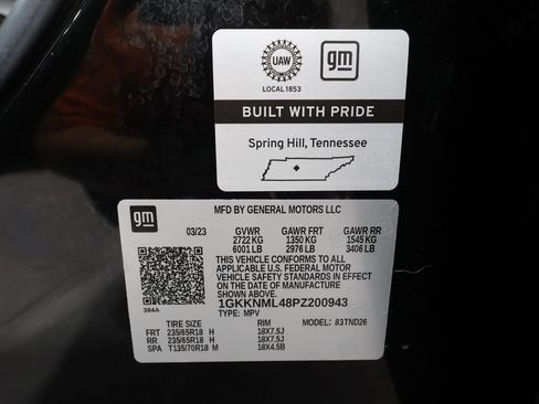 Used 2023 GMC Acadia SLT w/ Preferred Package FWD image 33