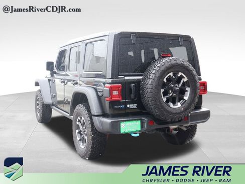 Used 2025 Jeep Wrangler Unlimited Rubicon 4xe w/ Safety Group AWD/4WD image 3