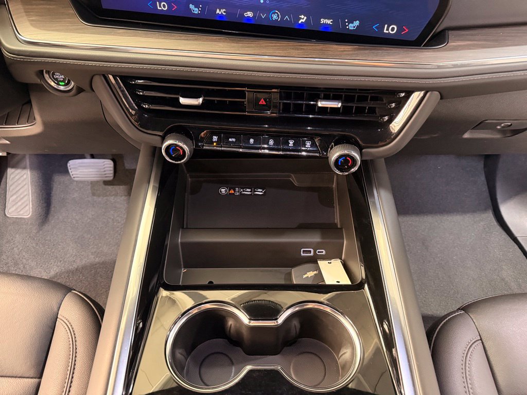 Certified 2025 Chevrolet Suburban Z71 AWD/4WD image 22