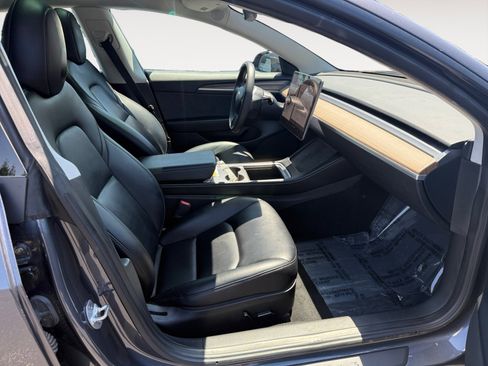 Used 2023 Tesla Model 3 Standard Range RWD image 19