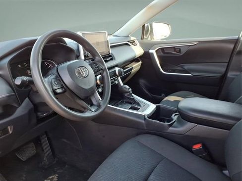 Used 2024 Toyota RAV4 LE AWD/4WD image 12