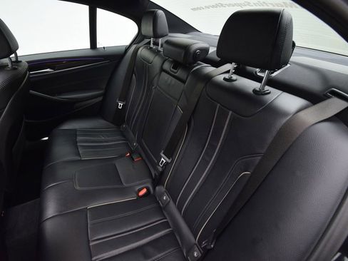 Used 2020 BMW 530i w/ Convenience Package image 26