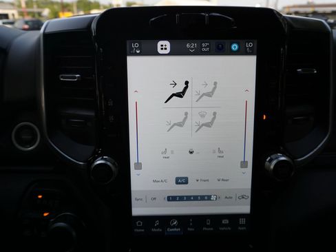 Used 2022 RAM 1500 Big Horn AWD/4WD image 40