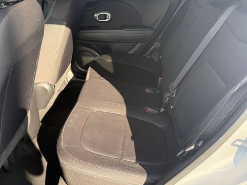 Used 2016 Kia Soul image 27