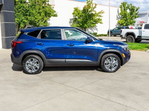 New 2026 Kia Seltos LX image 8