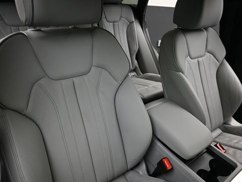 Certified 2024 Audi Q5 2.0T Premium Plus image 14