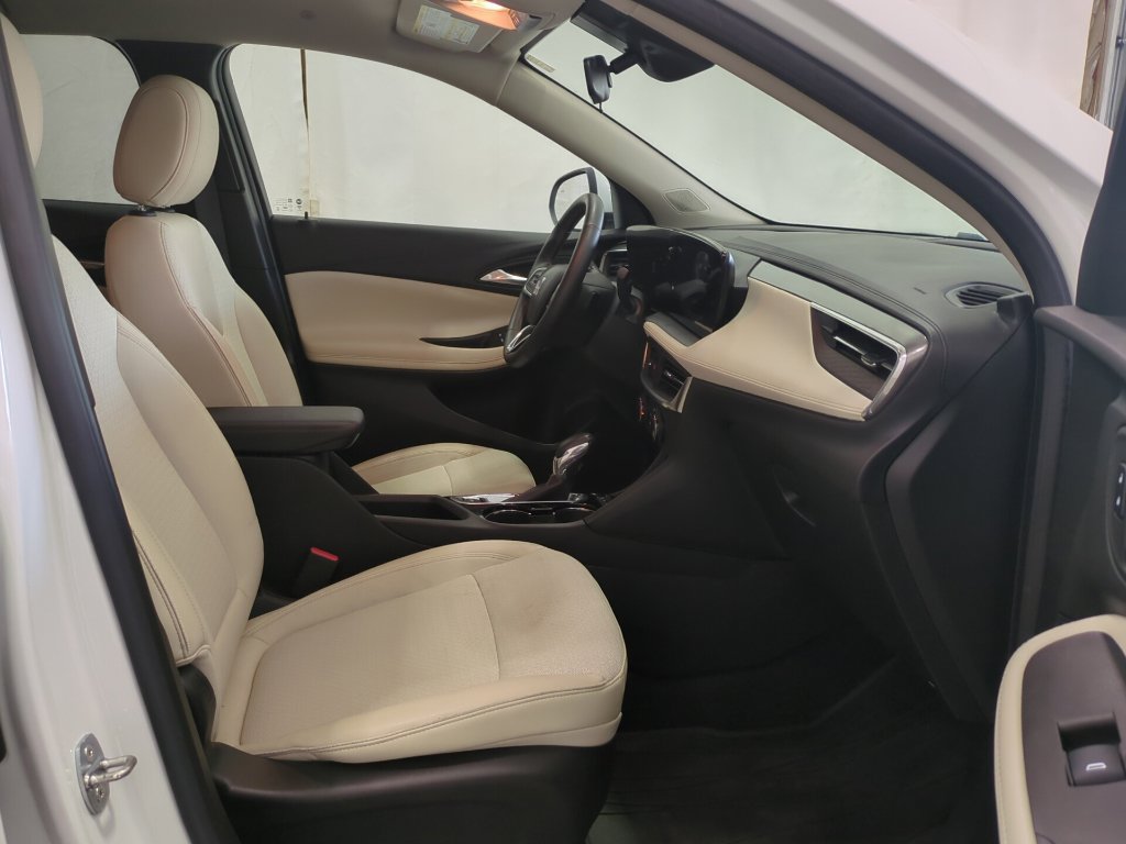 Used 2024 Buick Encore GX Preferred w/ Comfort Package AWD/4WD image 18