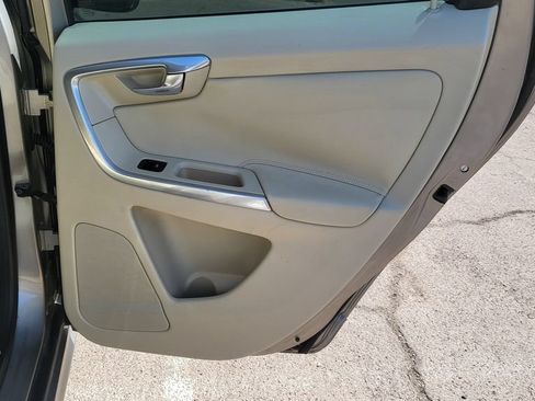 Used 2015 Volvo XC60 T5 Premier w/ Protection Package FWD image 21