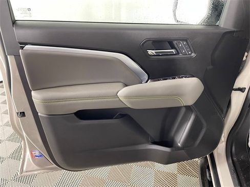 New 2026 Chevrolet Colorado ZR2 w/ Technology Package image 13