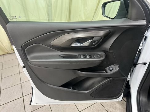 Certified 2023 GMC Terrain SLE w/ Driver Convenience Package image 33