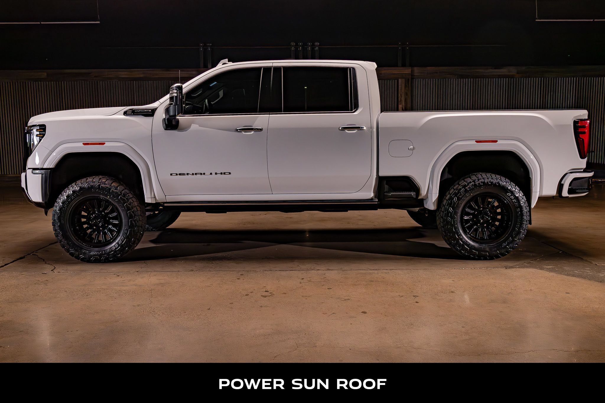 Used 2026 GMC Sierra 2500 Denali Ultimate AWD/4WD image 6