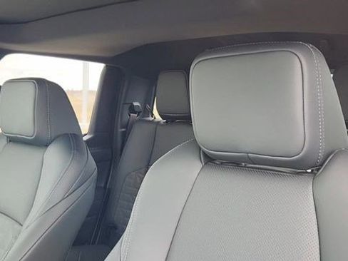 Used 2025 Toyota Tacoma TRD Off-Road w/ TRD Off Road Premium Package image 10