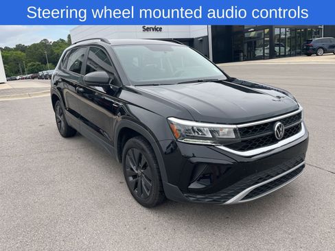 Used 2022 Volkswagen Taos S FWD image 3