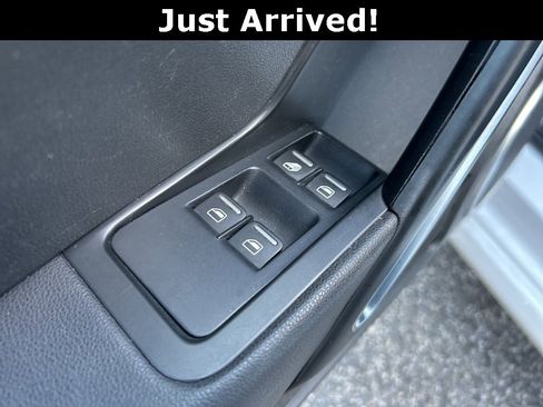 Used 2015 Volkswagen Beetle 1.8T image 8