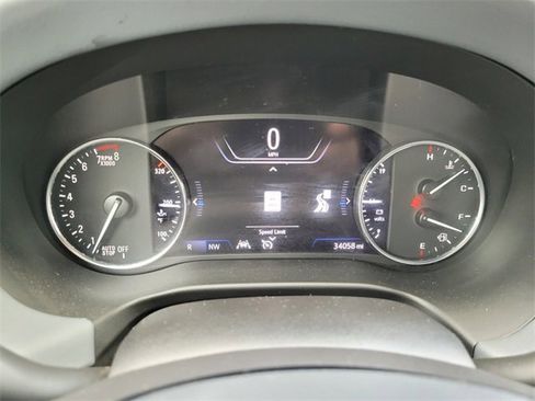 Used 2024 Buick Enclave Premium image 39