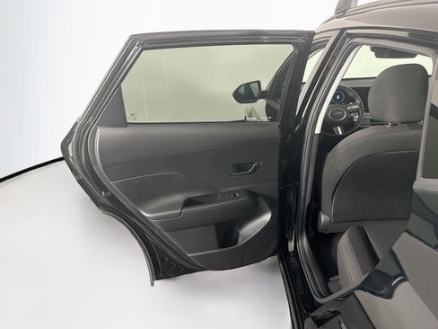 Used 2024 Hyundai Kona SEL FWD image 27