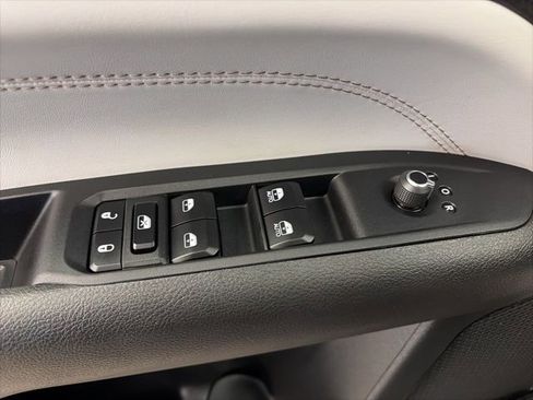 Used 2024 Jeep Compass Limited w/ Elite Group image 15