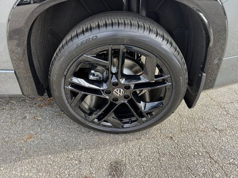 New 2026 Volkswagen Tiguan SE R-Line AWD/4WD image 22