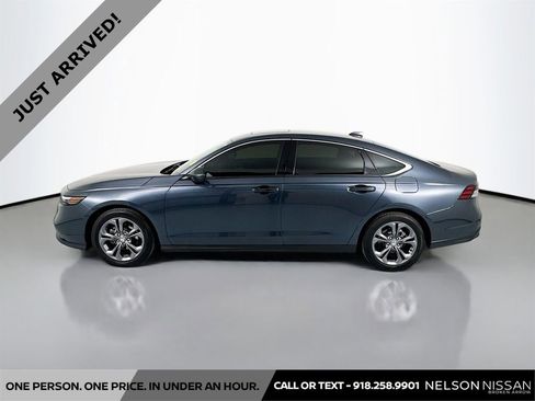 Used 2023 Honda Accord EX image 8