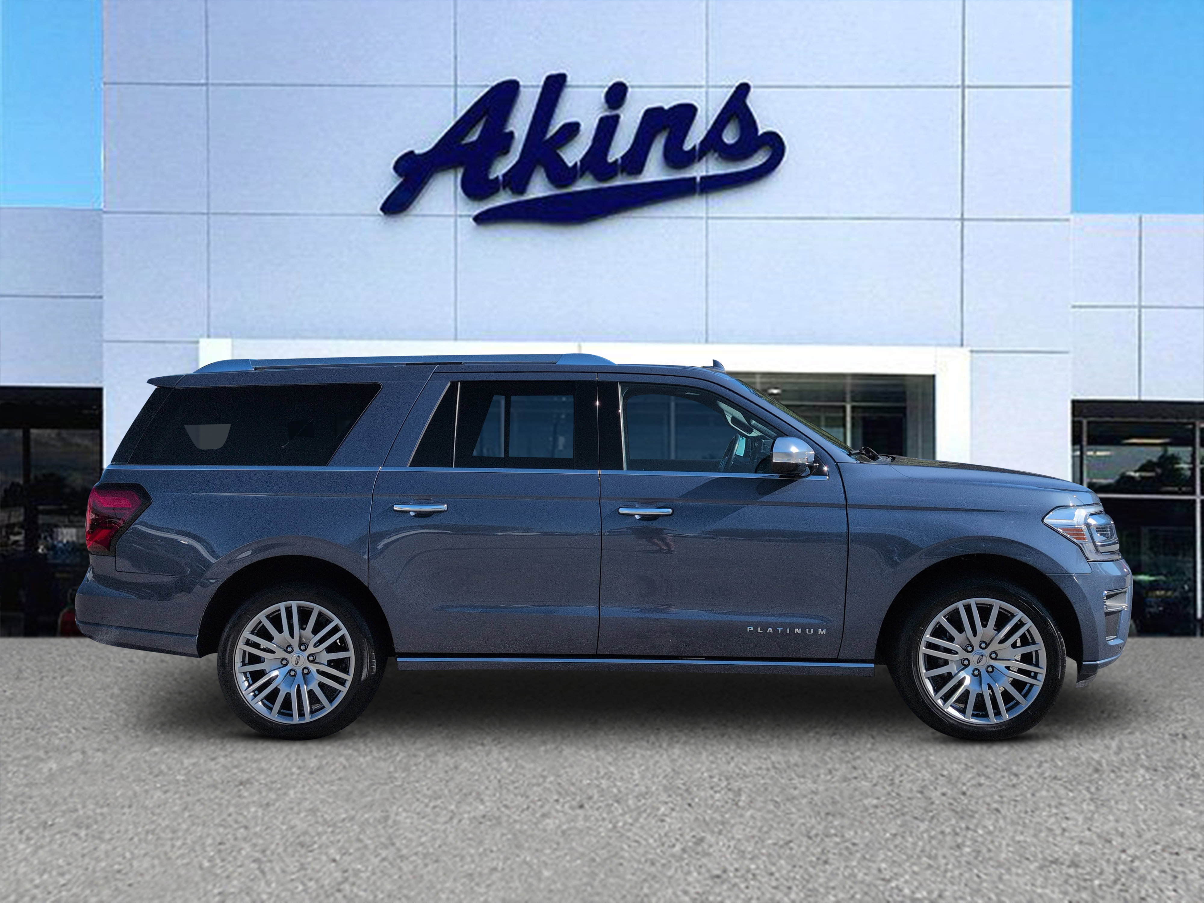 Certified 2023 Ford Expedition Max Platinum RWD image 1