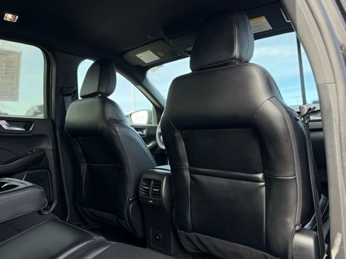 Used 2025 Ford Escape ST-Line image 20