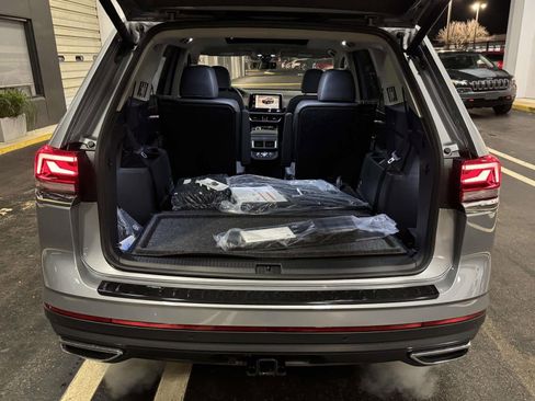 New 2026 Volkswagen Atlas SEL AWD/4WD image 11