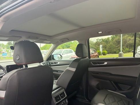 New 2026 Volkswagen Atlas Peak Edition AWD/4WD image 7