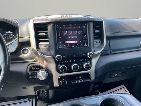 Used 2019 RAM 1500 Laramie AWD/4WD image 7