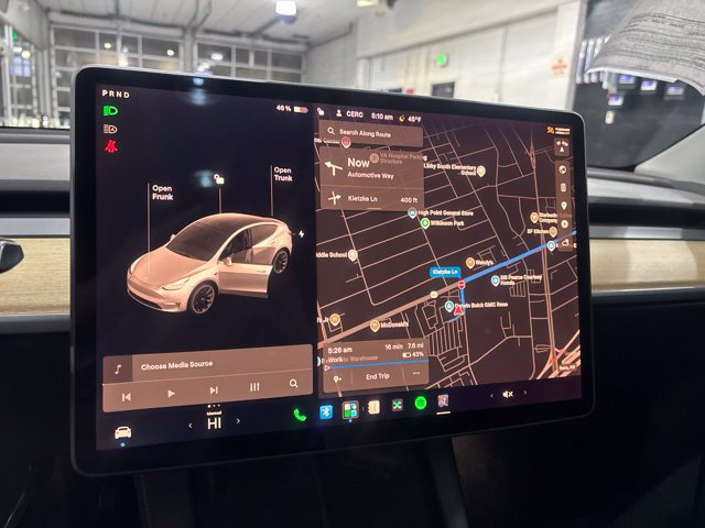 Used 2022 Tesla Model Y Long Range AWD/4WD image 21