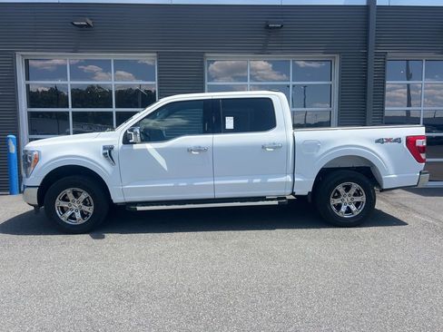 Used 2023 Ford F150 Lariat image 2